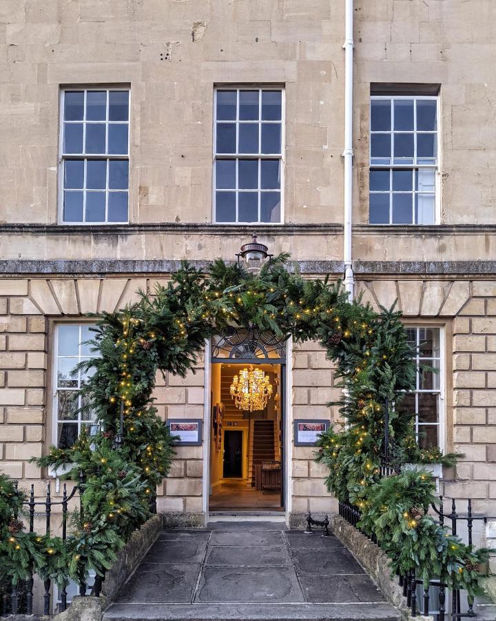 No 15 By Guesthouse, Bath Zewnętrze zdjęcie The entrance to the hotel