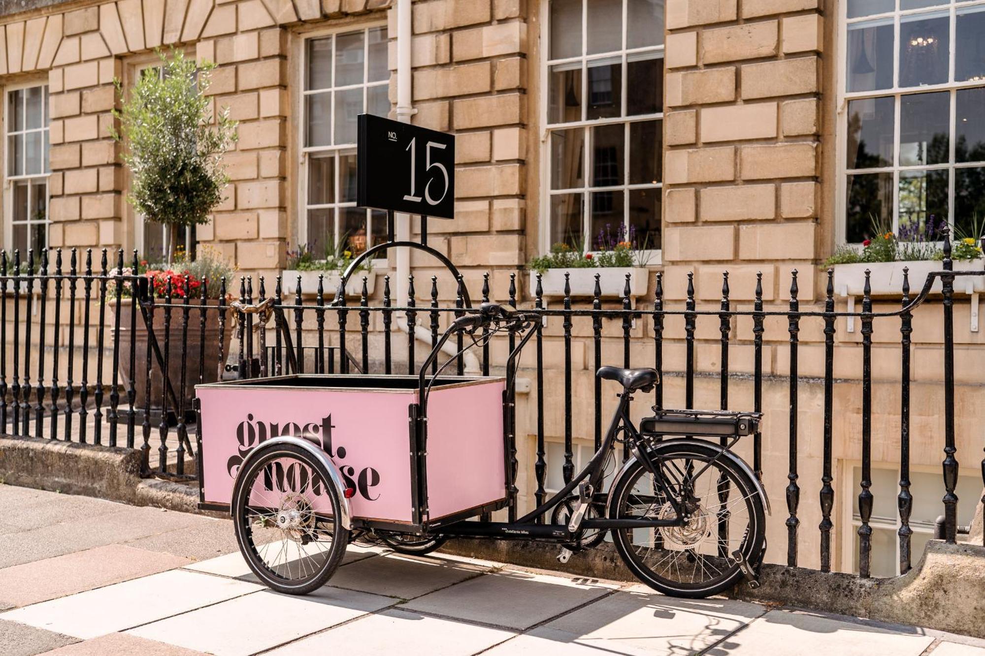 No 15 By Guesthouse, Bath Zewnętrze zdjęcie A cargo bike in Bath, England